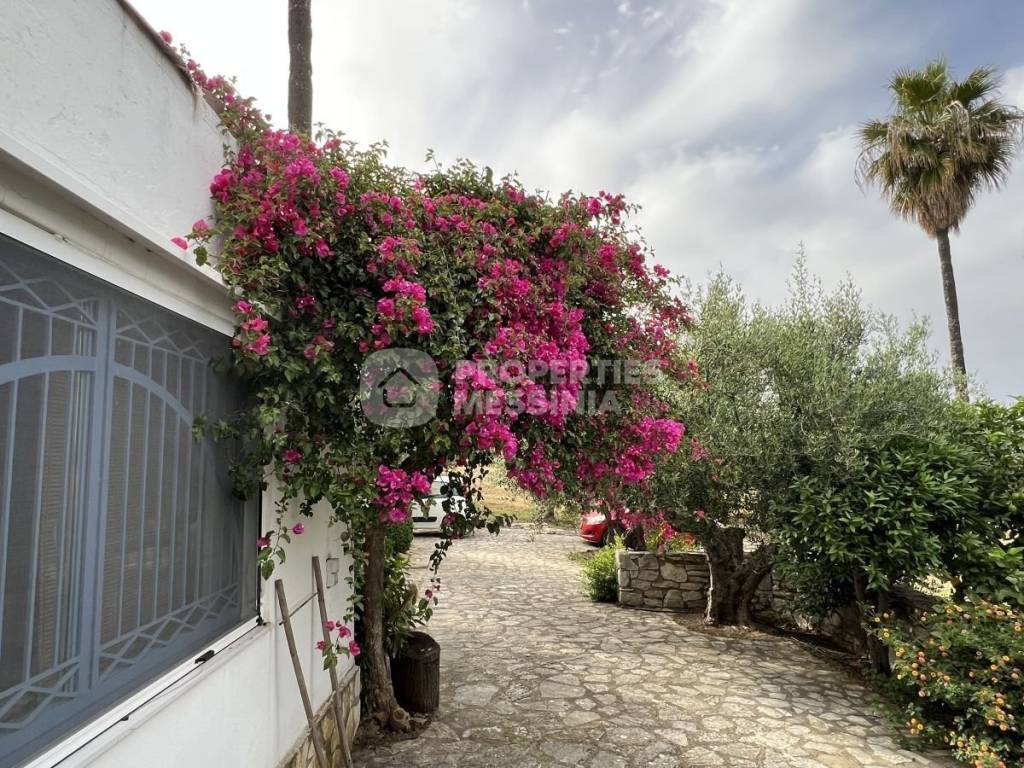 Θέα από μπαλκόνι