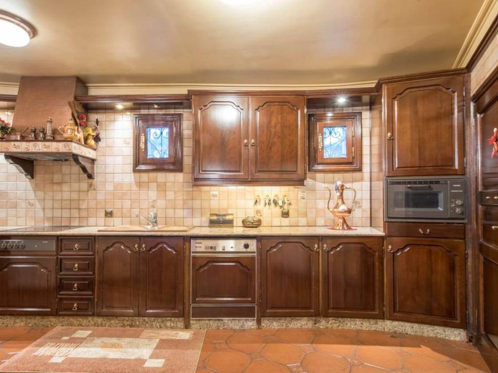 Kitchen ground floor