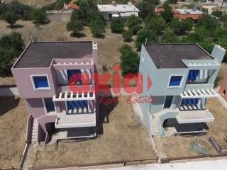 Ξυλόκαστρο, Μελίσσι: Πωλείται μοναδικό