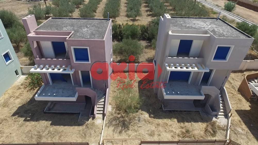 Ξυλόκαστρο, Μελίσσι: Πωλείται μοναδικό