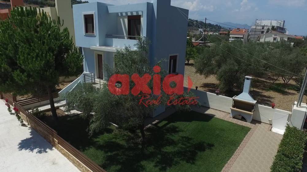 Ξυλόκαστρο, Μελίσσι: Πωλείται μοναδικό