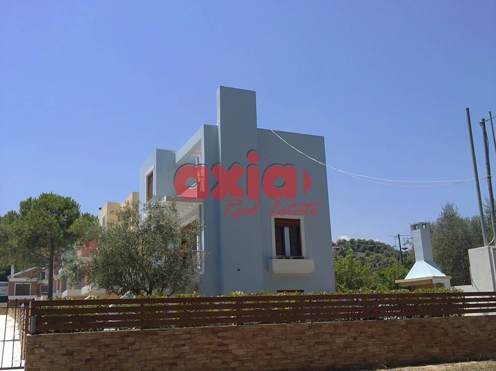 Ξυλόκαστρο, Μελίσσι: Πωλείται μοναδικό