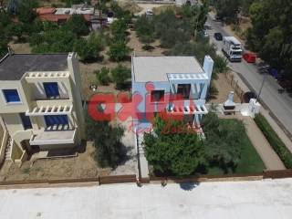 Ξυλόκαστρο, Μελίσσι: Πωλείται μοναδικό