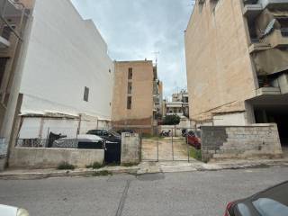 Πρόσοψη οικοπέδου