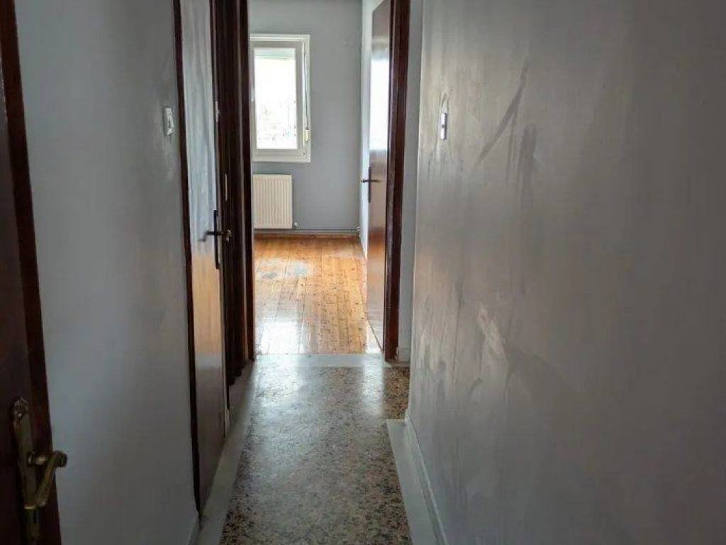 Forumland Real Estate, Διάδρομος