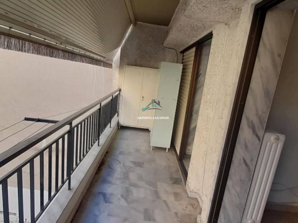 Οπίσθιο Μπαλκόνι