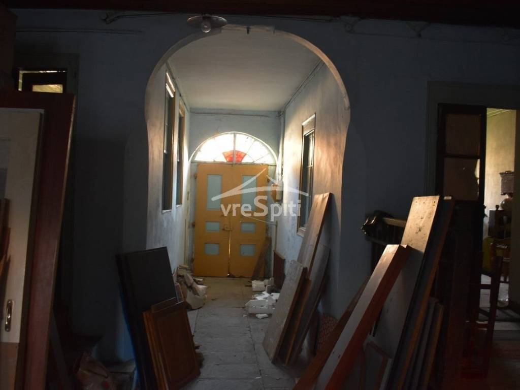 ΕΣΩΤΕΡΙΚΗ ΑΠΟΨΗ ΤΟΥ ΑΚΙΝΗΤΟΥ