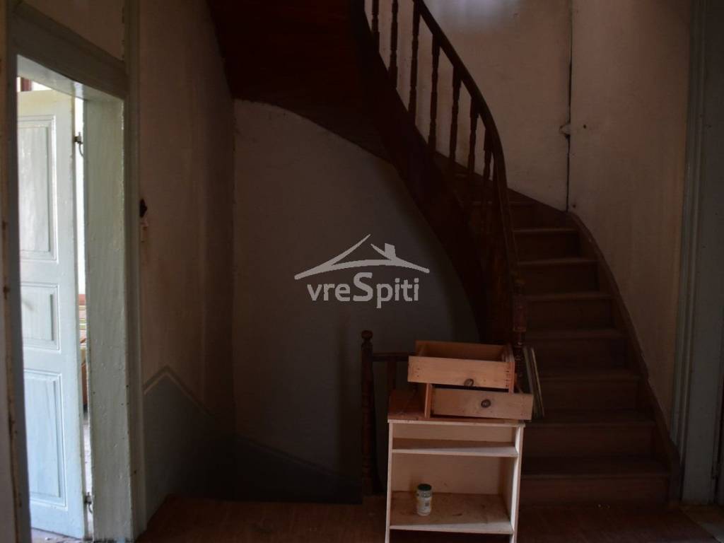 ΕΣΩΤΕΡΙΚΗ ΑΠΟΨΗ ΤΟΥ ΑΚΙΝΗΤΟΥ