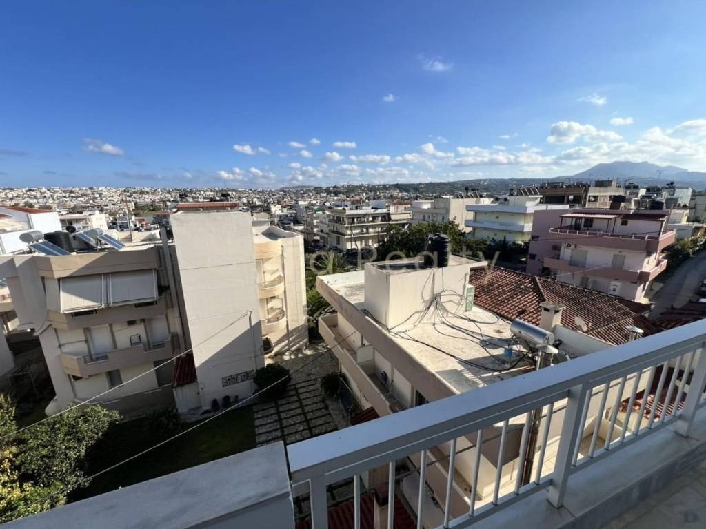 Θέα από μπαλκόνι