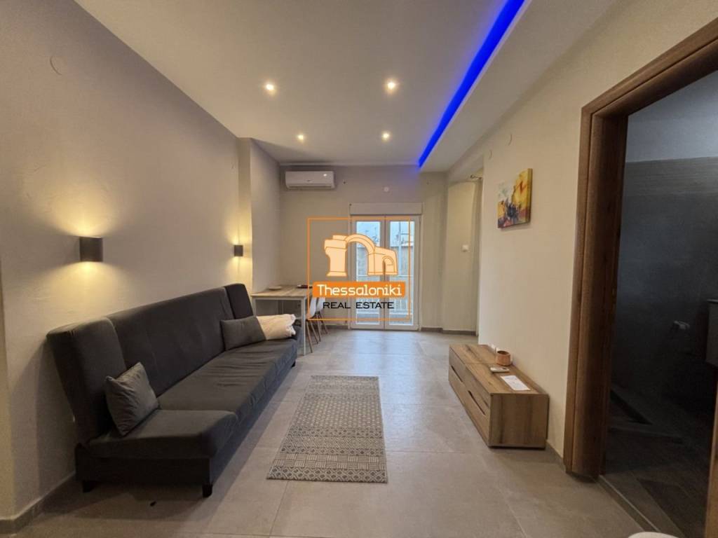 Άγιος Δημήτριος, Γκαρσονιέρα, 53 τ.μ.