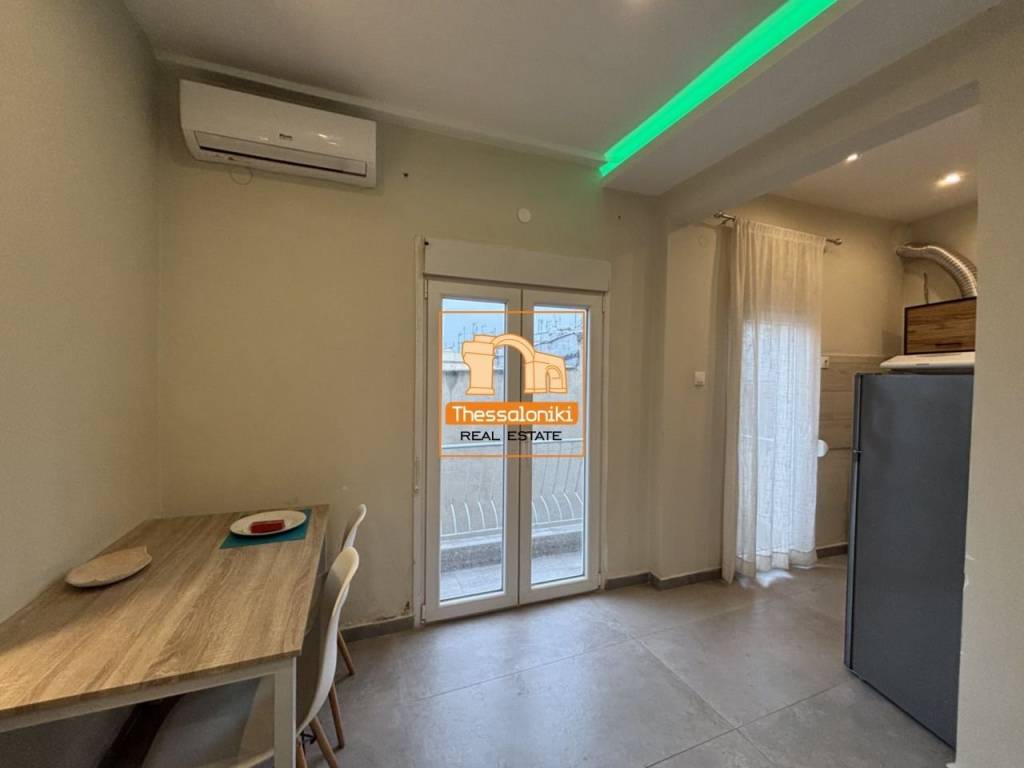 Άγιος Δημήτριος, Γκαρσονιέρα, 53 τ.μ.