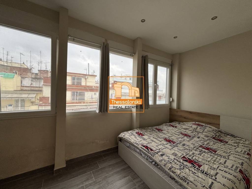 Άγιος Δημήτριος, Γκαρσονιέρα, 53 τ.μ.