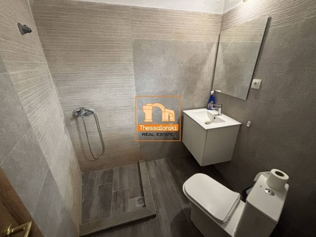 Άγιος Δημήτριος, Γκαρσονιέρα, 53 τ.μ.