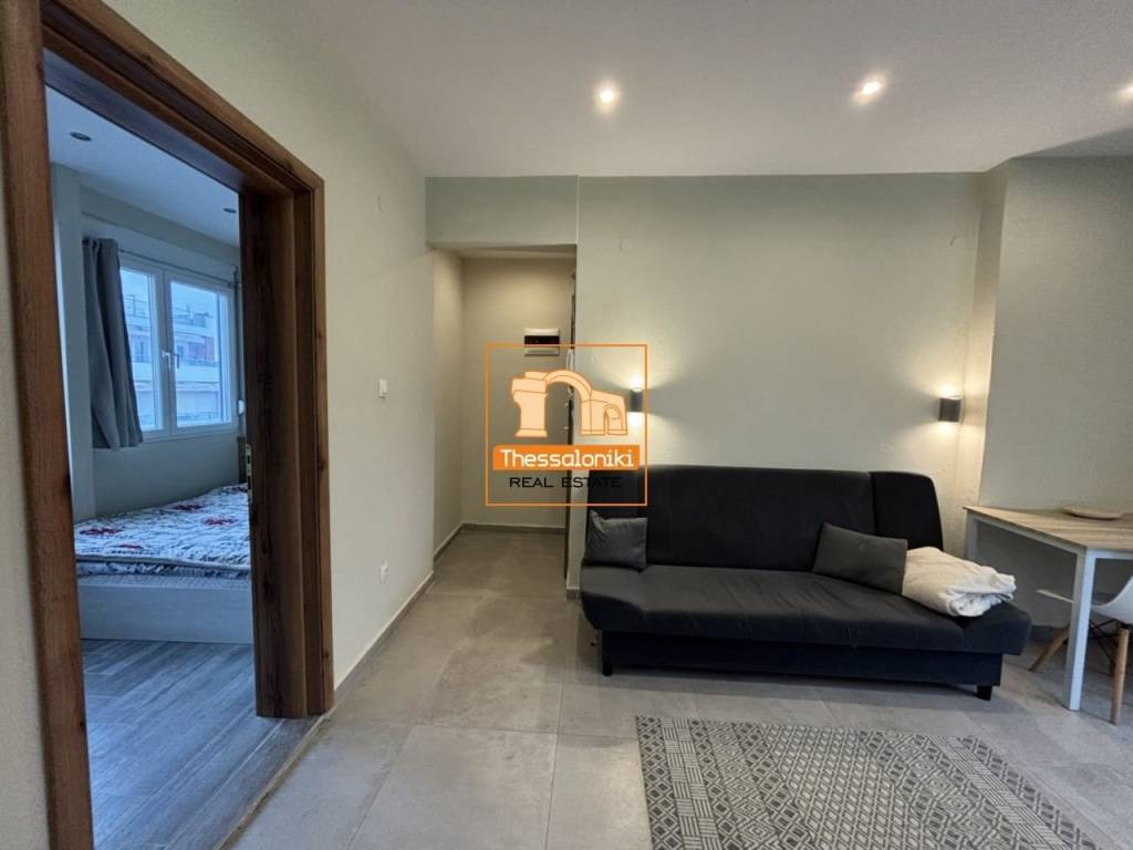 Άγιος Δημήτριος, Γκαρσονιέρα, 53 τ.μ.