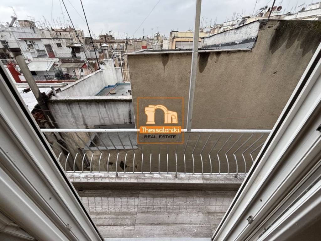 Άγιος Δημήτριος, Γκαρσονιέρα, 53 τ.μ.