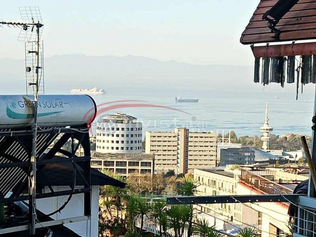 Θέα από μπαλκόνι