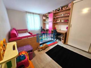 ★ Με 3 κουζίνες ★ Πλήρως επιπλωμένο ★ Με πισίνα ★ 