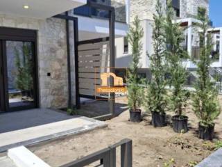 Πευκοχώρι, Μεζονέτα