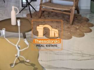 Πευκοχώρι, Μεζονέτα