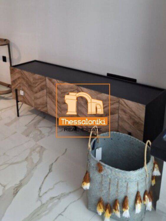 Πευκοχώρι, Μεζονέτα