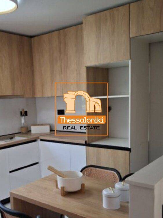 Πευκοχώρι, Μεζονέτα