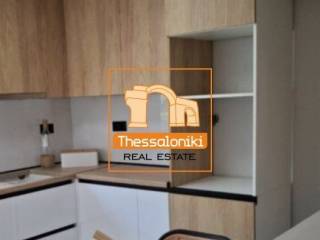 Πευκοχώρι, Μεζονέτα