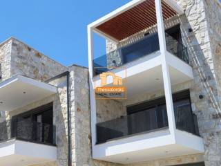 Πευκοχώρι, Μεζονέτα