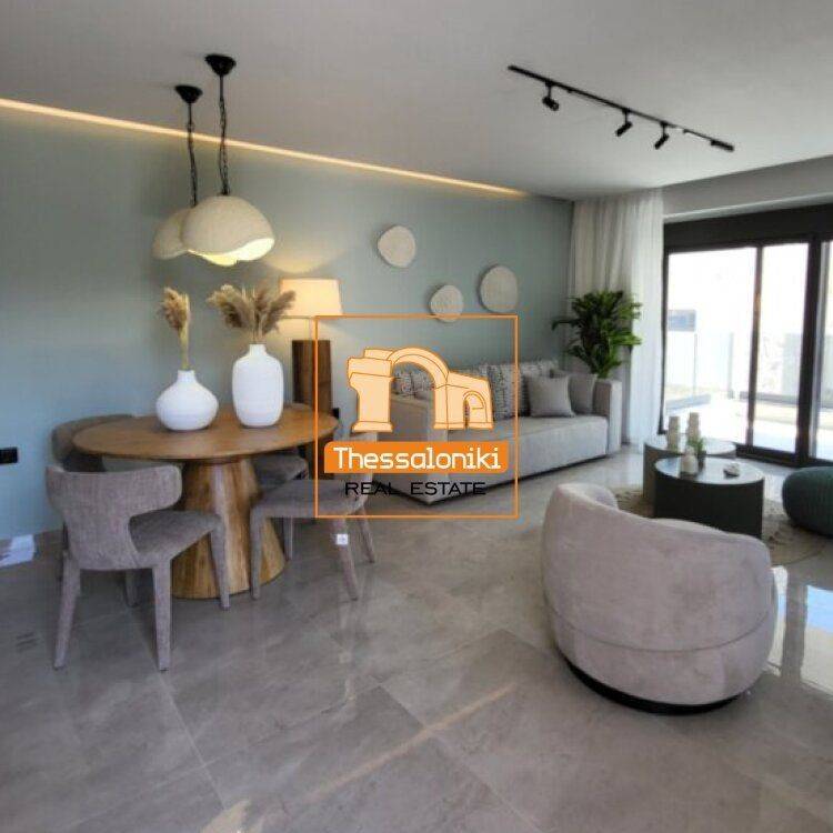 Πευκοχώρι, Μεζονέτα