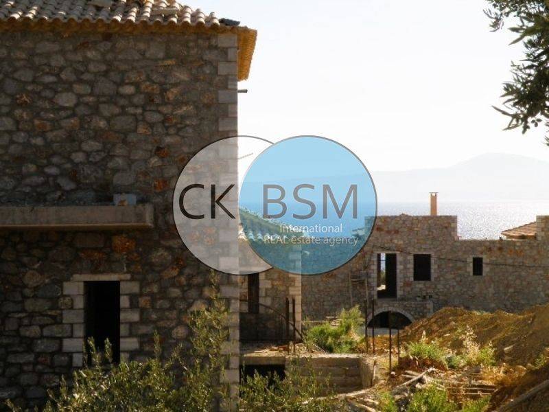 Άποψη κτιρίων / Building views