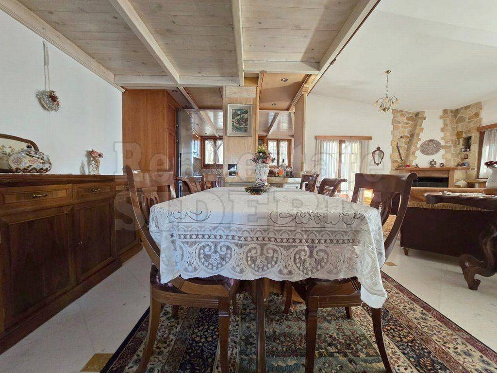 Τραπεζαρία