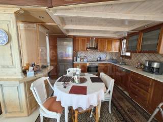 Κουζίνα τραπεζαρία