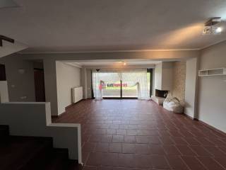 Σαλοτραπεζερια υπογειου