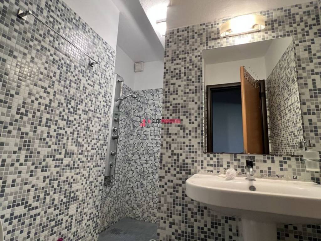 Μπάνιο υπογείου