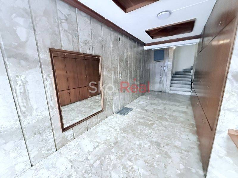 Είσοδος οικοδομής