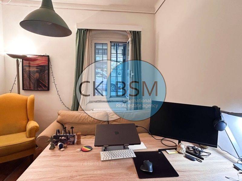 Άποψη γραφείου / Office room view