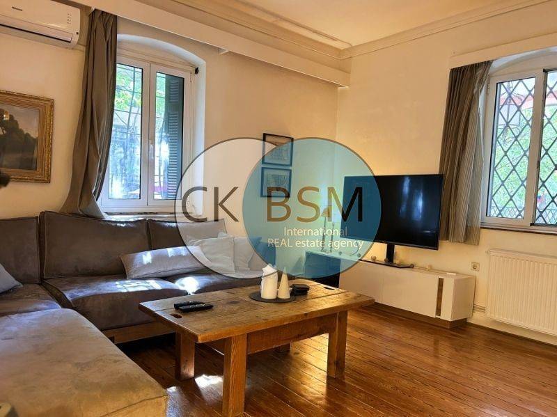 Άποψη σαλονιού / Living room view