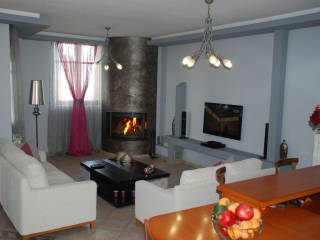 πλήρως επιπλωμένη μεζονέτα 120 τ.μ. κοντά στο κέντρο της Καβάλας