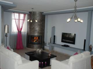 πλήρως επιπλωμένη μεζονέτα 120 τ.μ. κοντά στο κέντρο της Καβάλας