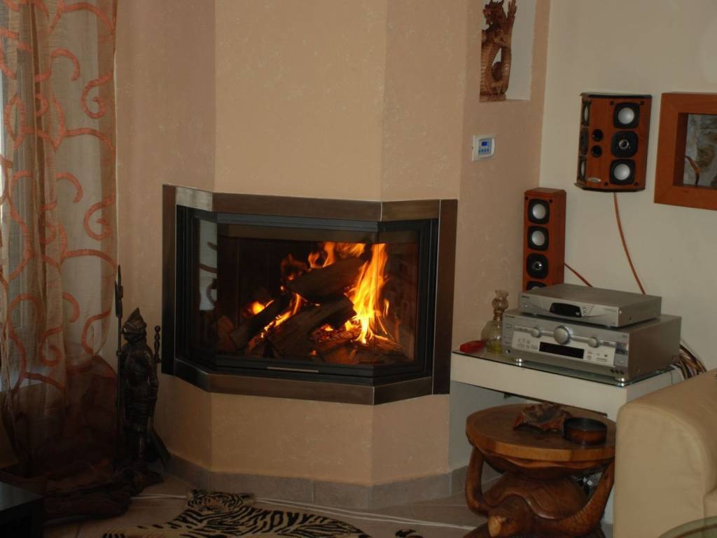 πλήρως επιπλωμένη μεζονέτα 120 τ.μ. κοντά στο κέντρο της Καβάλας