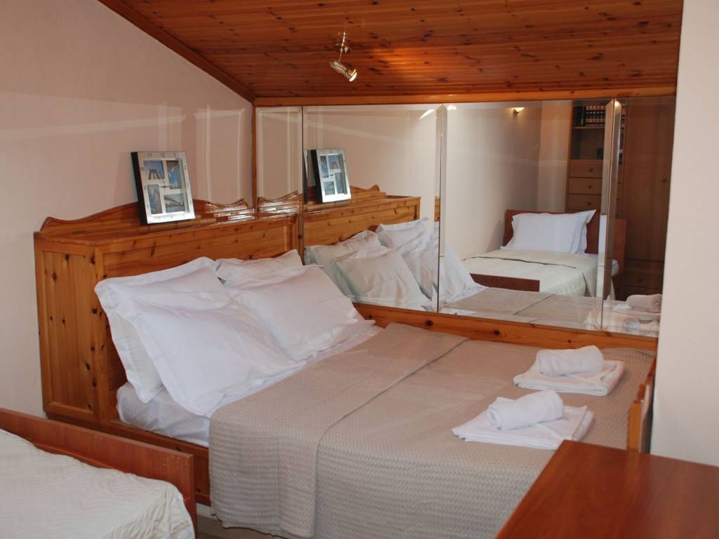 πλήρως επιπλωμένη μεζονέτα 120 τ.μ. κοντά στο κέντρο της Καβάλας