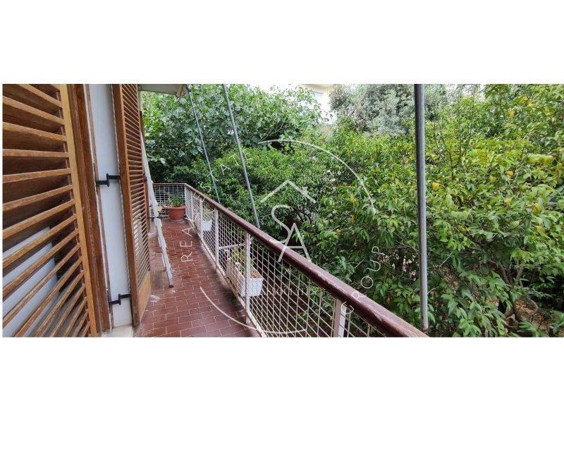 Θέα από μπαλκόνι