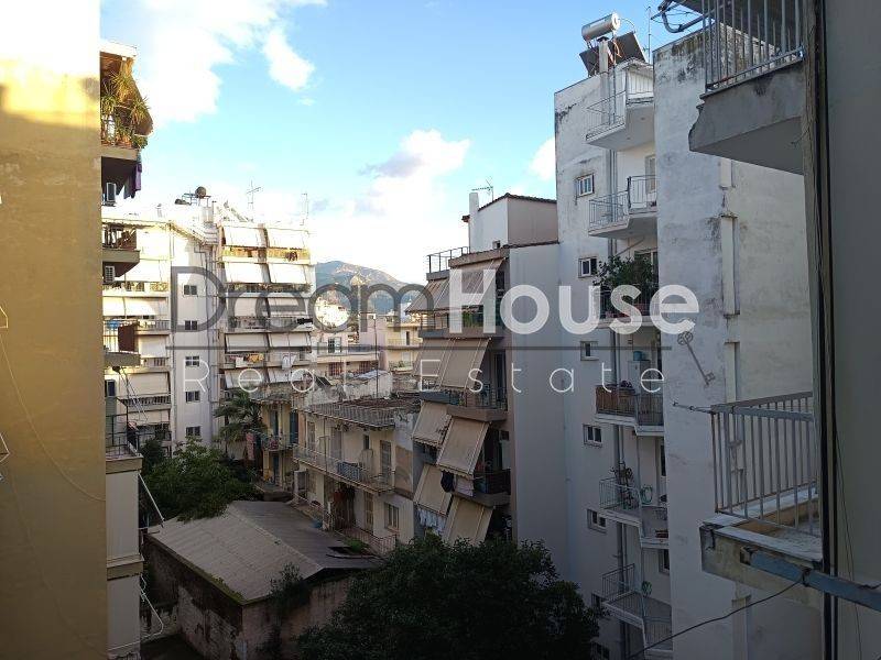 Θέα από μπαλκόνι