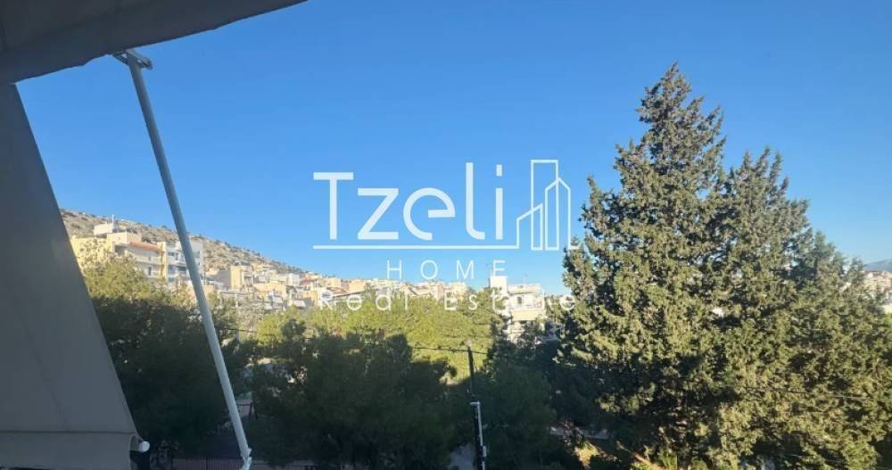 Θέα απο μπαλκόνι