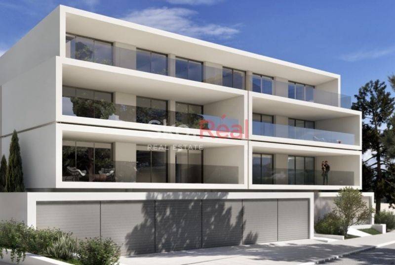 ΦΩΤΟΡΕΑΛΙΣΤΙΚΑ