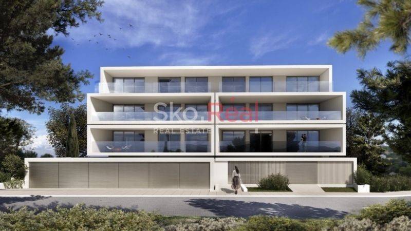 ΦΩΤΟΡΕΑΛΙΣΤΙΚΑ