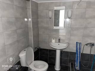 Forumland Real Estate, Μπάνιο