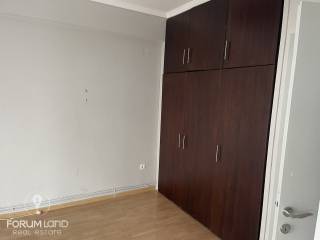 Forumland Real Estate, Ντουλάπες