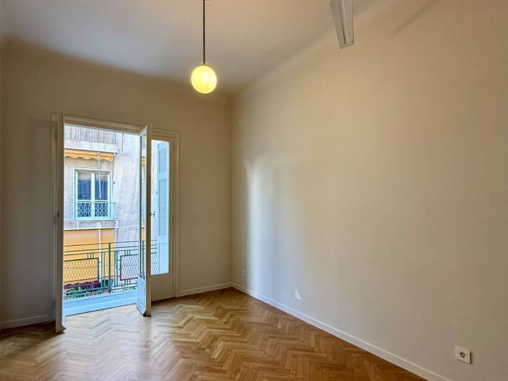 fokionos_negri_residential_apartment_for_rent