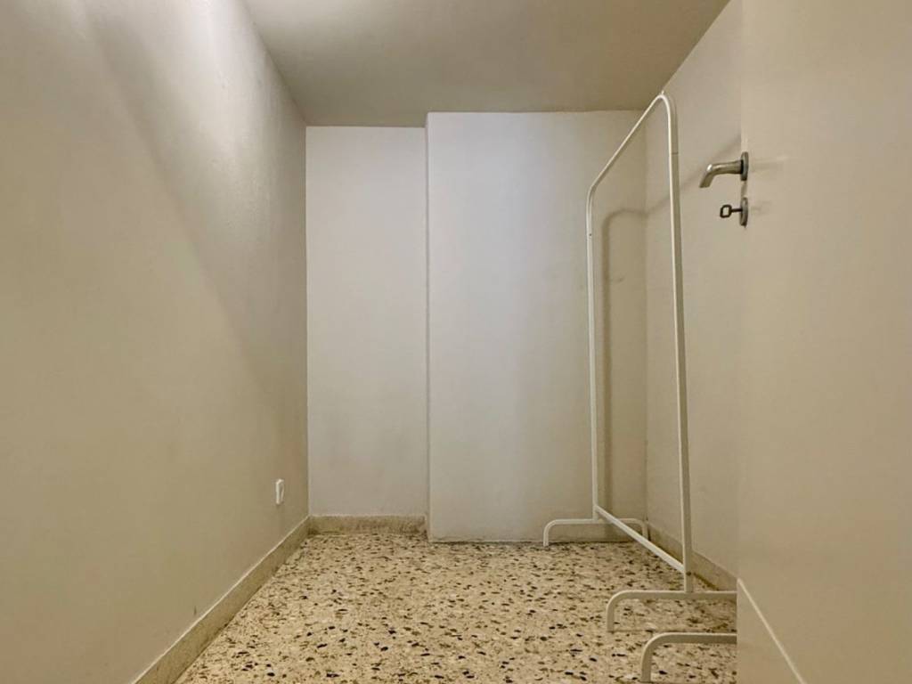 fokionos_negri_residential_apartment_for_rent