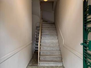 fokionos_negri_residential_apartment_for_rent